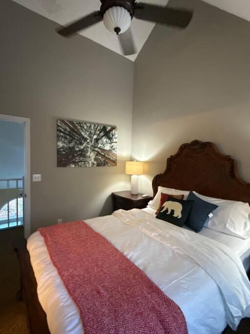 Relax At Forge Chalet Tranquil Retreat Near Attractions Pigeon Forge Exterior photo