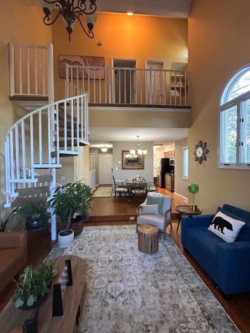 Relax At Forge Chalet Tranquil Retreat Near Attractions Pigeon Forge Exterior photo