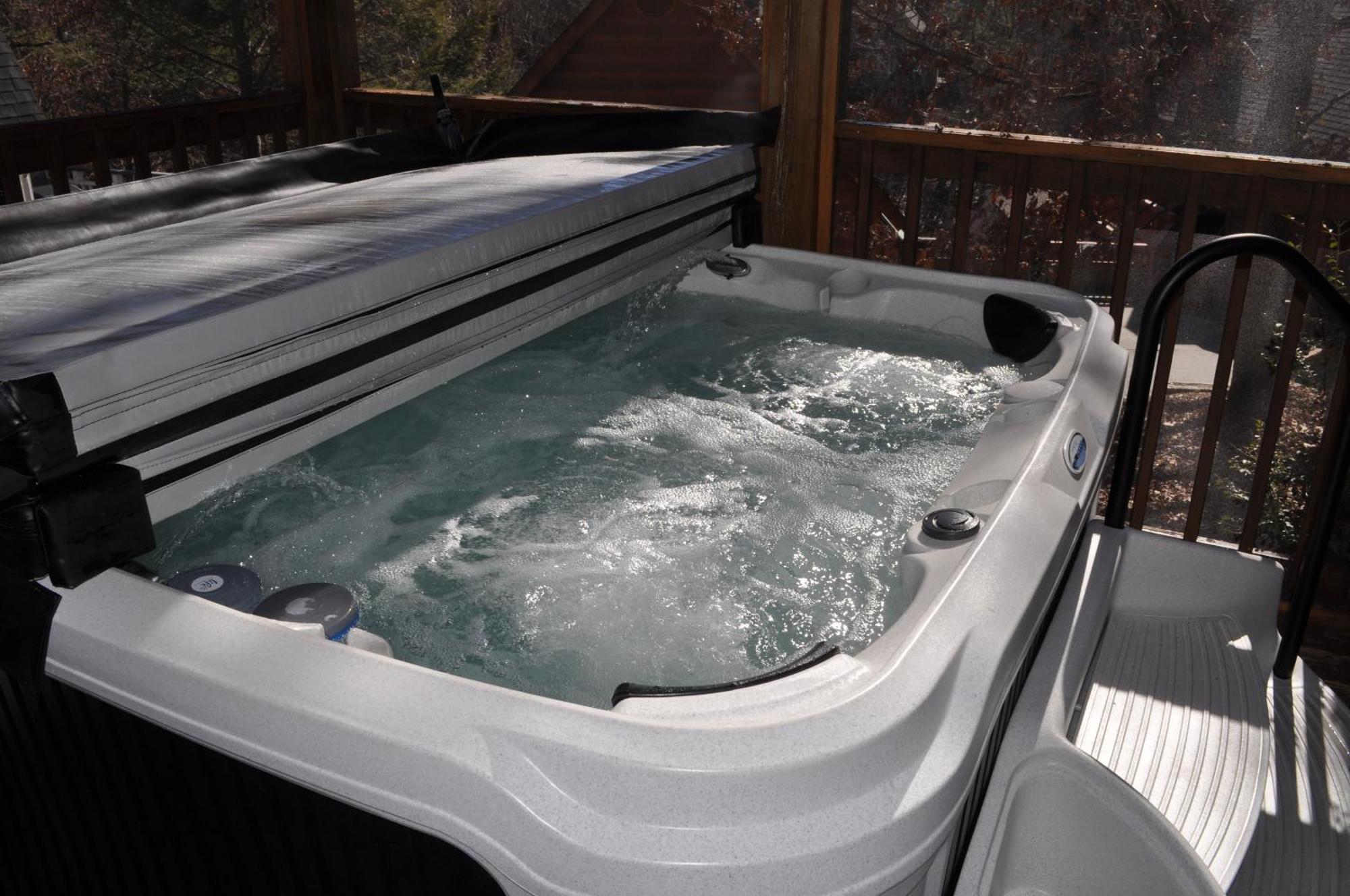 Relax At Forge Chalet Tranquil Retreat Near Attractions Pigeon Forge Exterior photo